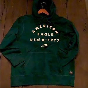 AMERICAN EAGLE GRAPHIC HOODIE